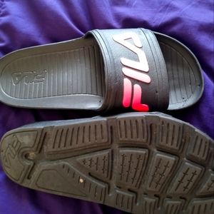 Womens fila slides size 9